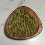 دانه هل سبز