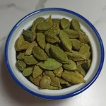 دانه هل سبز