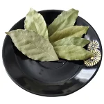 برگ بو بهترین قیمت خرید ادویه خوش عطر برای گرفتن بوی زهم انواع گوشت