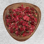 غنچه نسترن قرمز دمنوشی برای تنظیم گردش و فشار خون