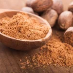 پودر جوز هندی آسیاب شده توسط عطاری مطاری تازه و خوش عطر