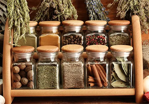 ادویه هایی که باید همیشه داشته باشید