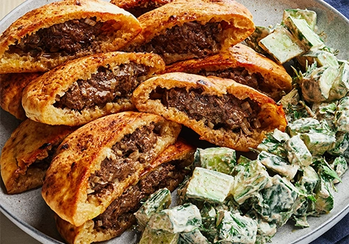 لقمه گوشت طعم دار شده با ادویه بهارات